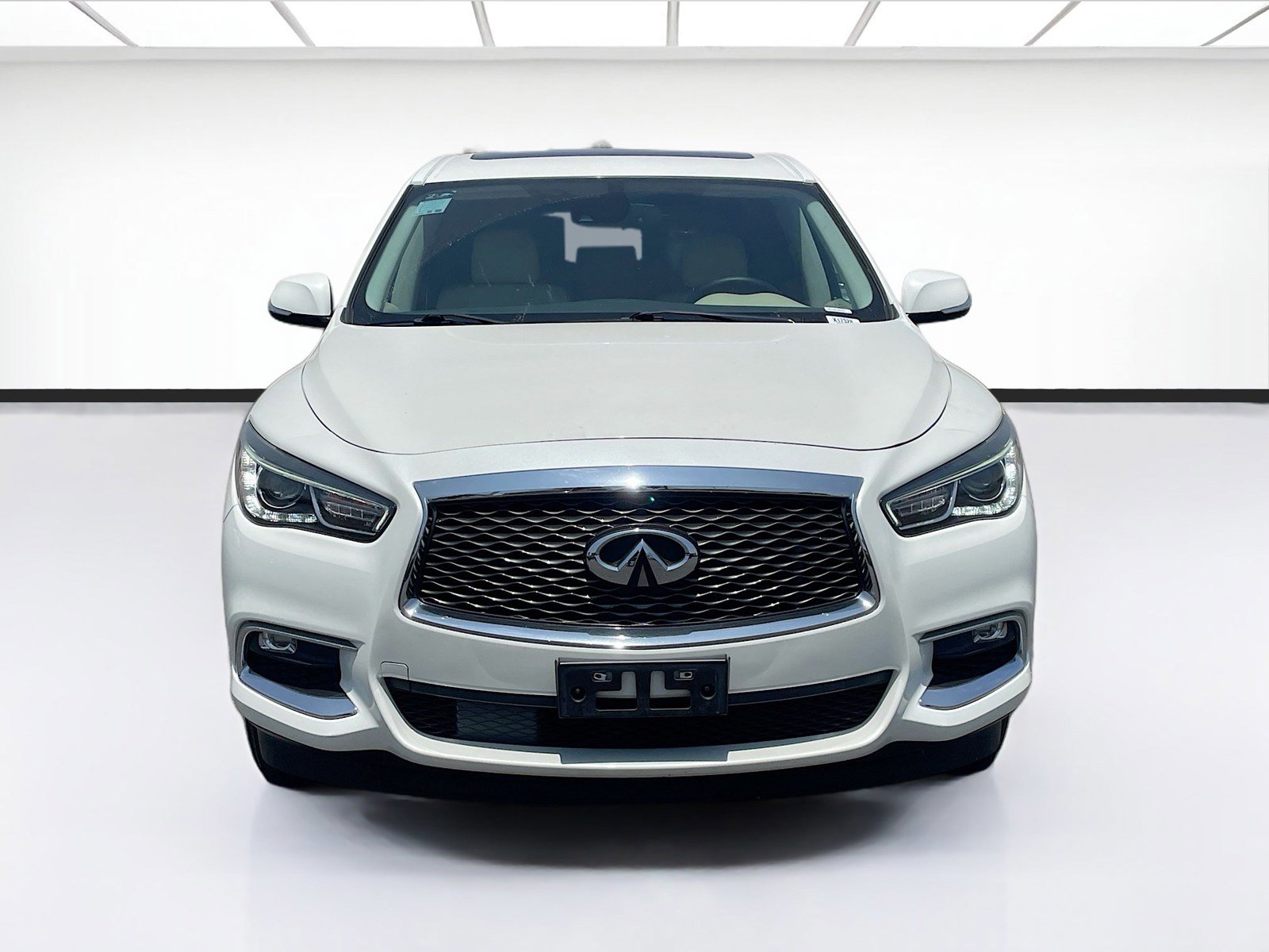 Used 2019 INFINITI QX60 Pure FWD image 2