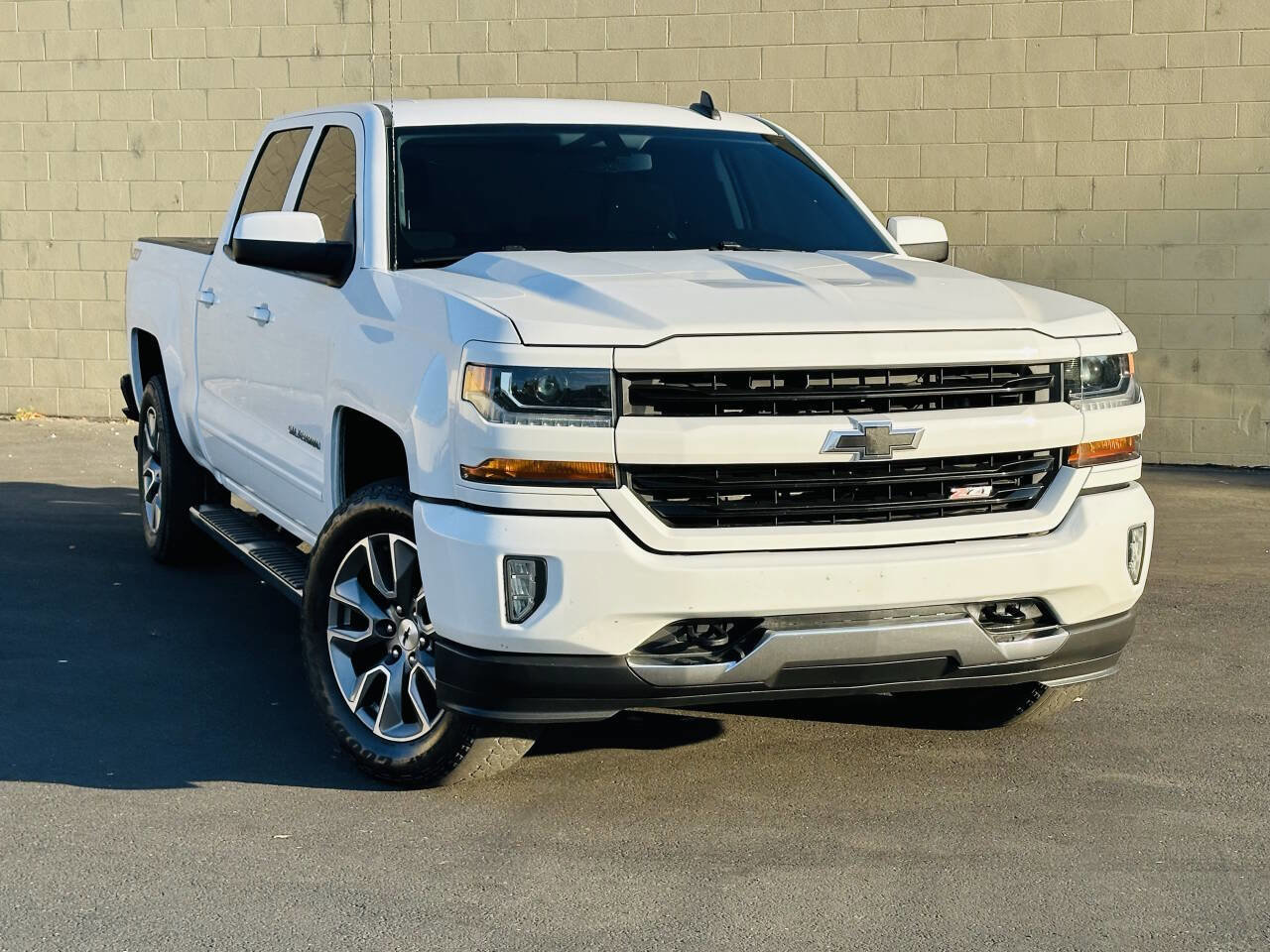 Used 2018 Chevrolet Silverado 1500 LT w/ All Star Edition image 1