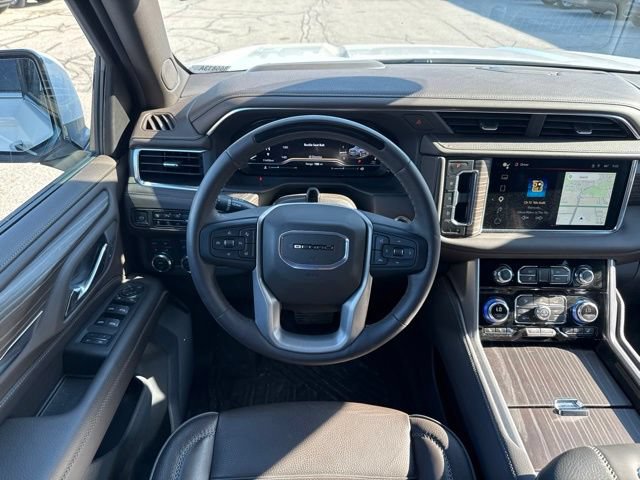 Used 2024 GMC Yukon Denali w/ Advanced Technology Package AWD/4WD image 20