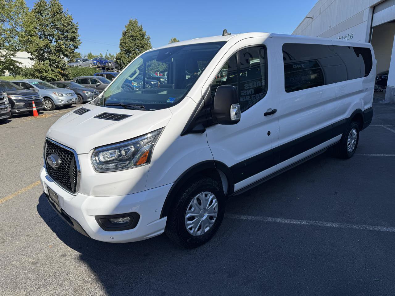 Used 2023 Ford Transit 350 XLT RWD image 29