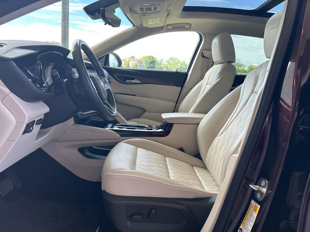 Used 2023 Buick Envision Avenir image 8