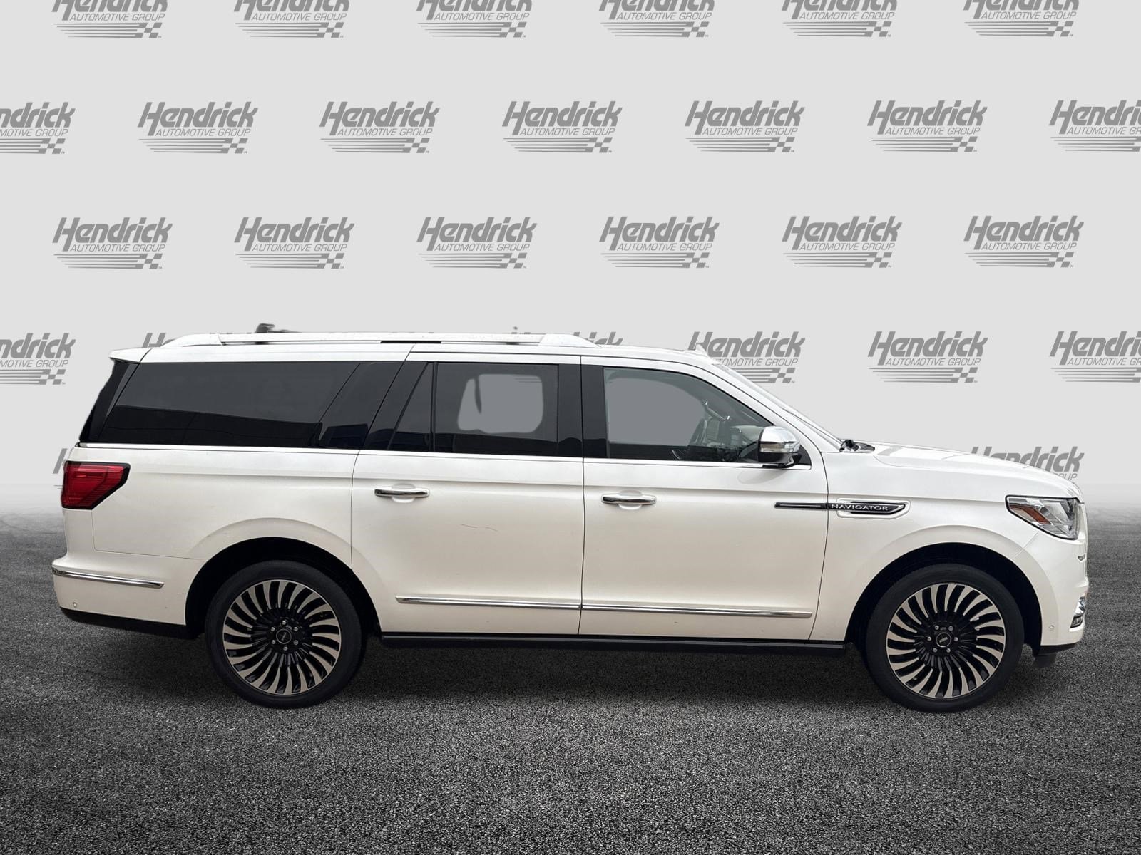 Used 2019 Lincoln Navigator L Black Label w/ Cargo Package AWD/4WD image 11