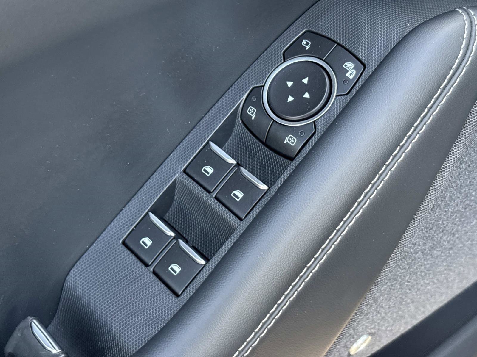 Used 2021 Ford Mustang Mach-E Premium image 28