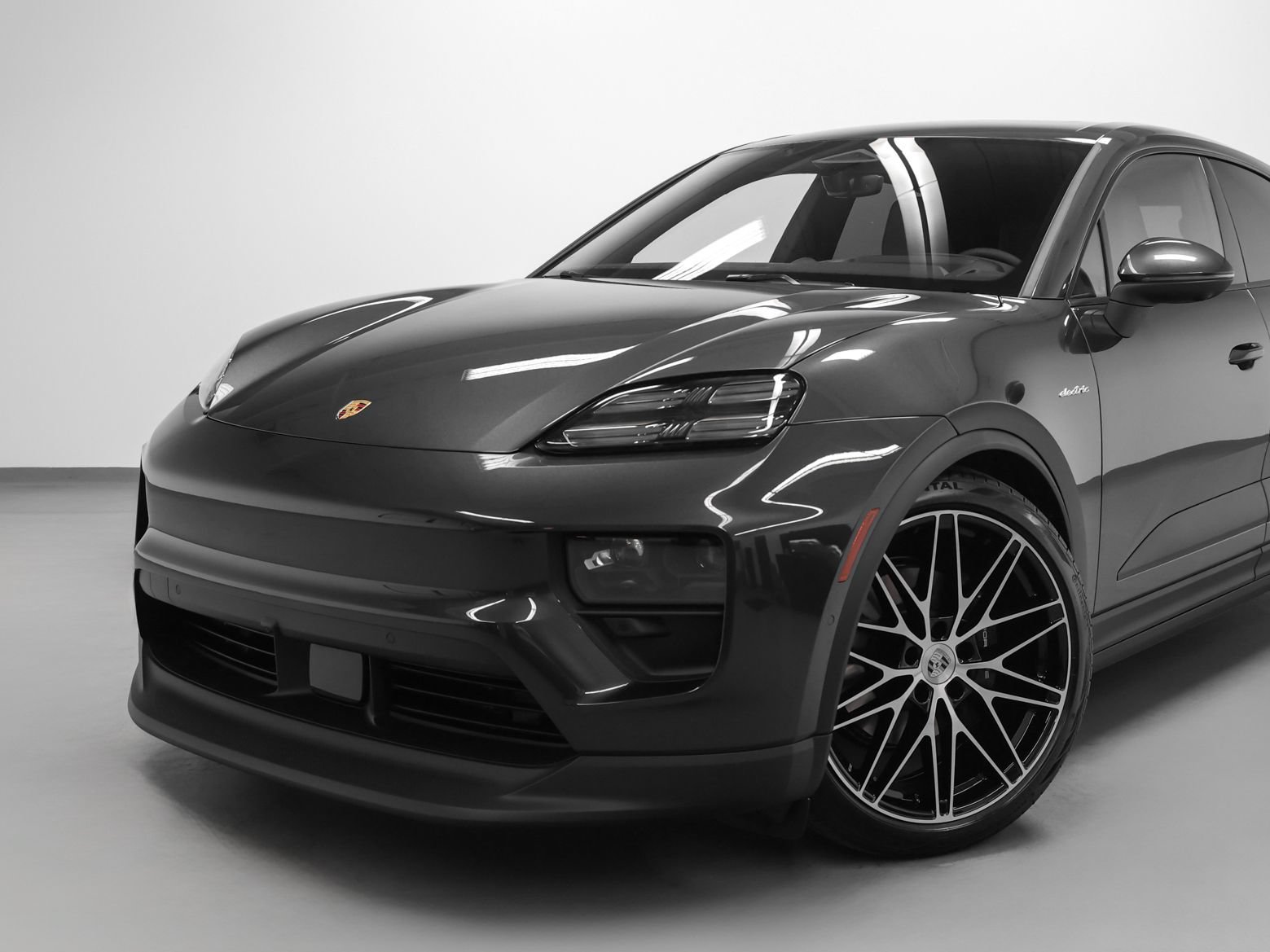 New 2026 Porsche Macan 4 Electric AWD/4WD image 7