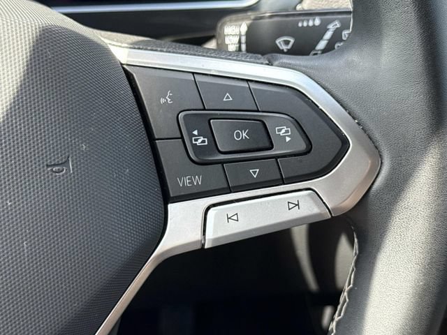 Used 2022 Volkswagen Tiguan SE AWD/4WD image 24