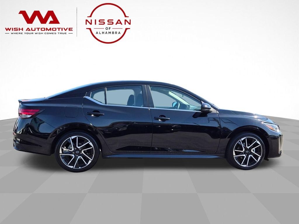 Certified 2025 Nissan Sentra SR FWD image 4