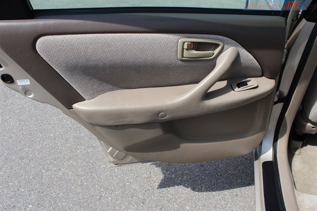 Used 2001 Toyota Camry CE FWD image 18