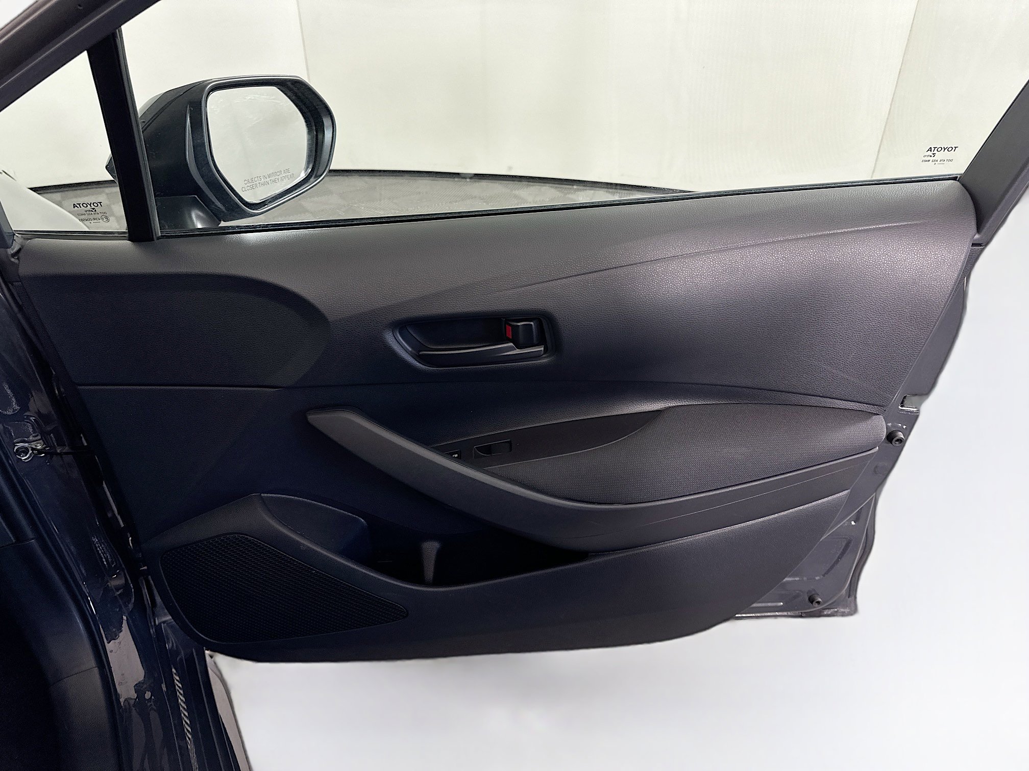 Used 2024 Toyota Corolla LE image 30