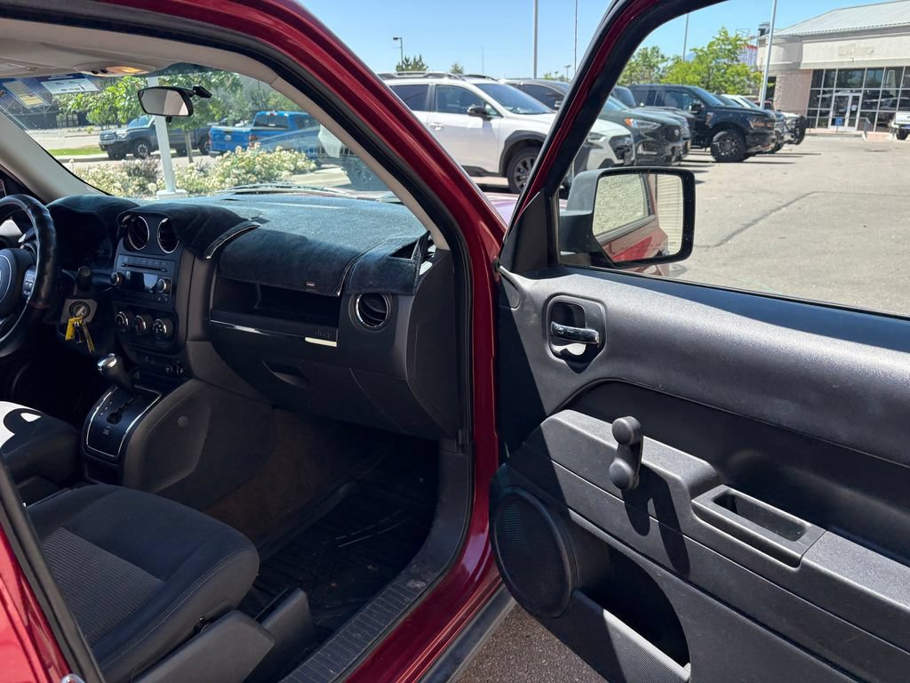 Used 2014 Jeep Patriot Sport FWD image 28