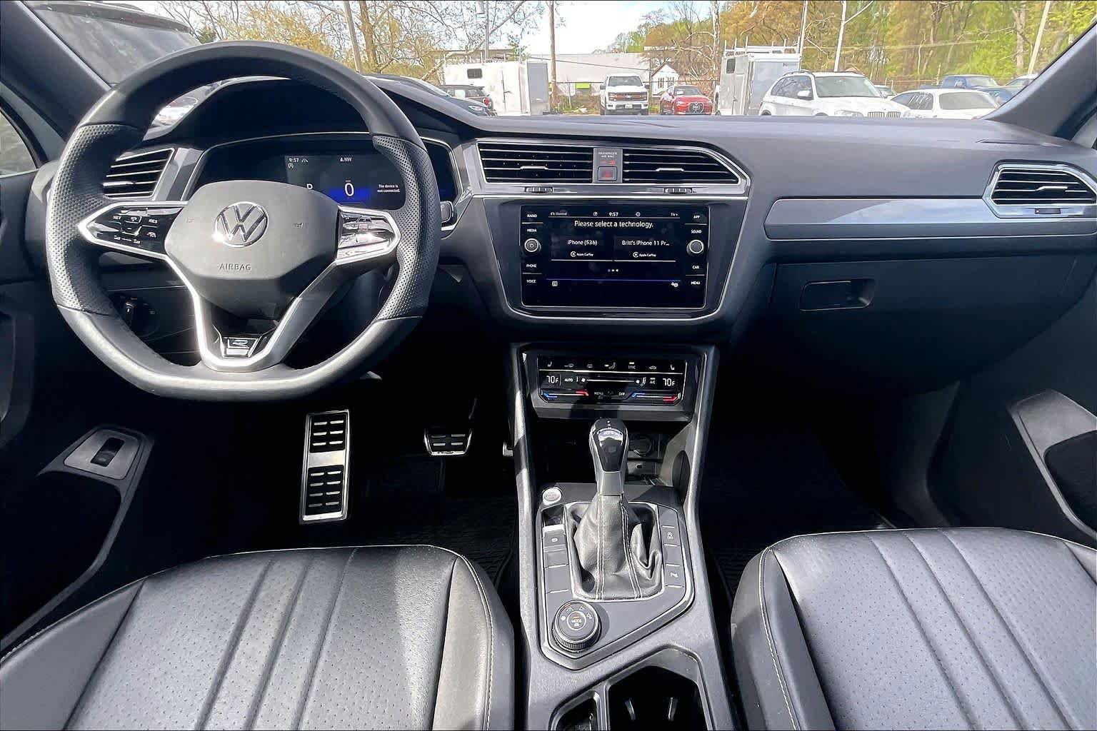 Used 2022 Volkswagen Tiguan SE R-Line AWD/4WD image 15