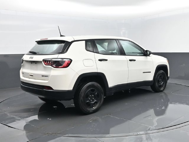 Used 2021 Jeep Compass Sport AWD/4WD image 19