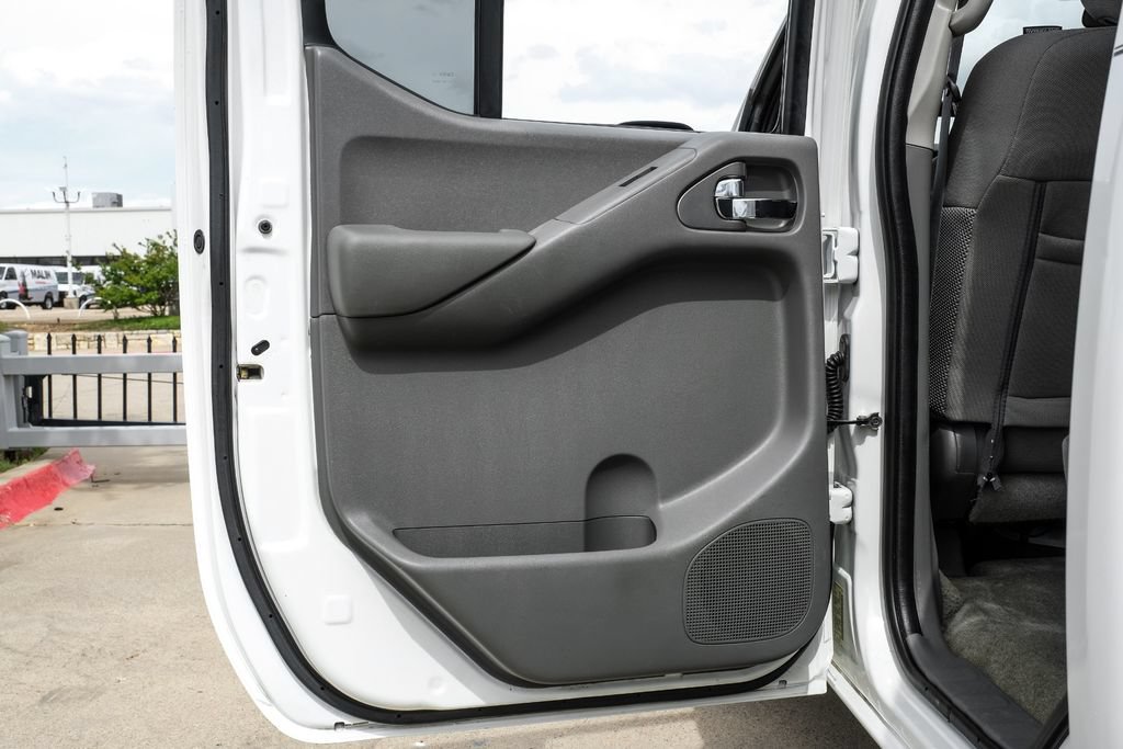 Used 2018 Nissan Frontier SV RWD image 41