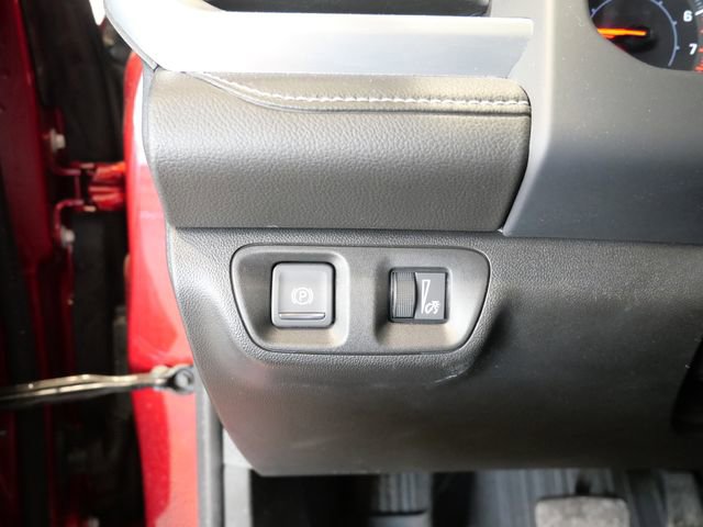 Used 2023 GMC Acadia SLE w/ Driver Convenience Package image 14