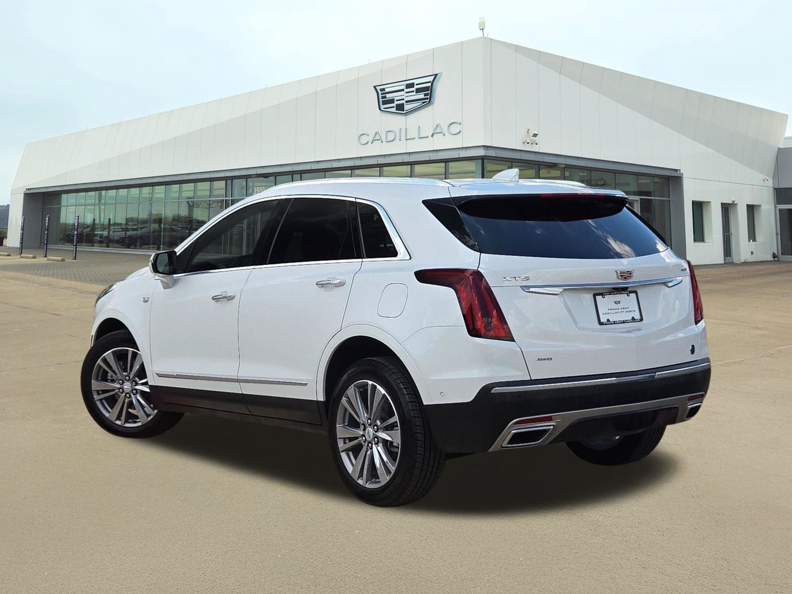 New 2026 Cadillac XT5 Sport AWD/4WD image 4