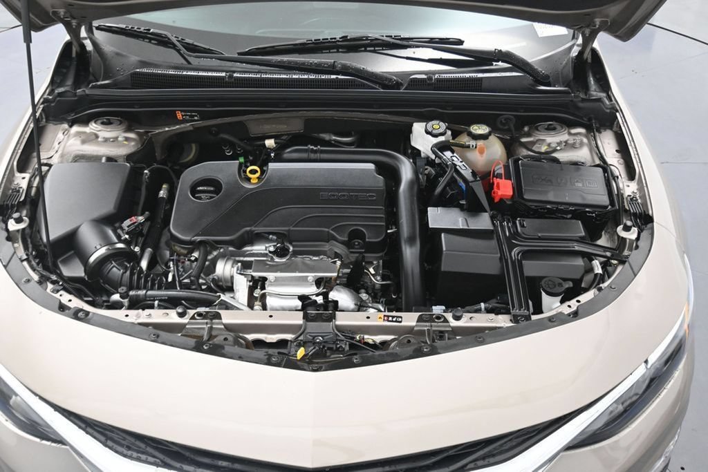 Used 2023 Chevrolet Malibu LT FWD image 9