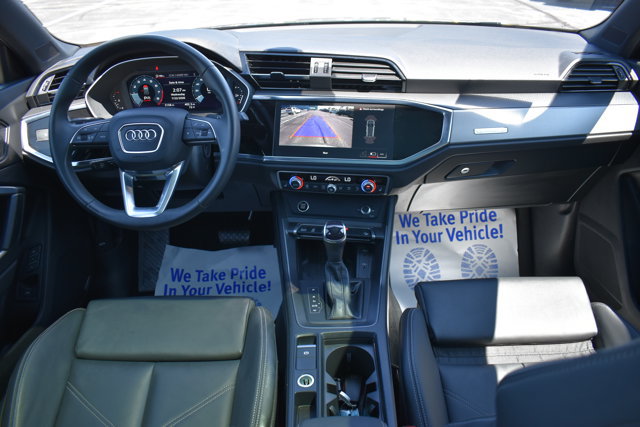 Used 2025 Audi Q3 2.0T Premium w/ Convenience Package AWD/4WD image 23