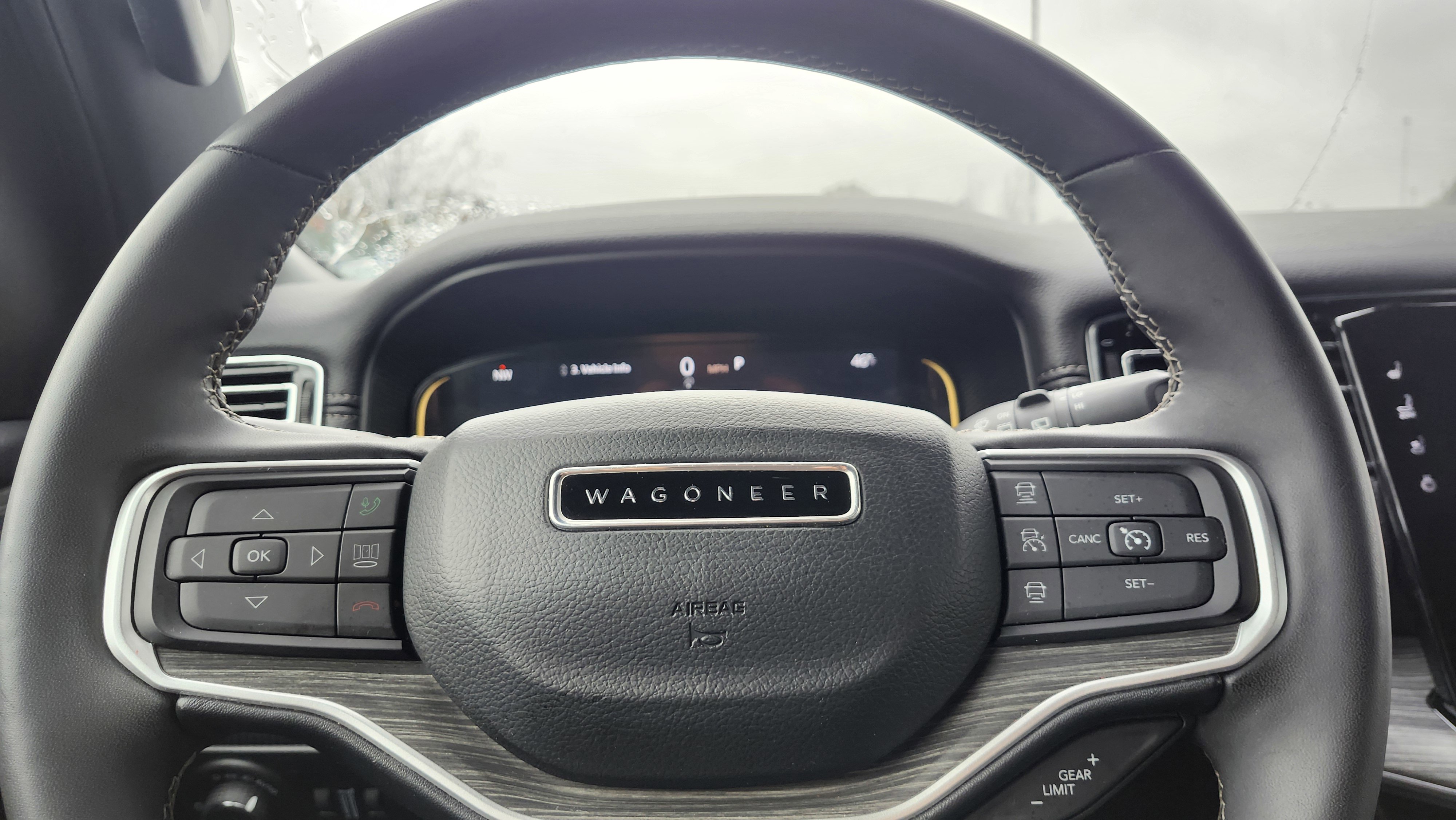 Used 2024 Jeep Wagoneer L Series II w/ Flexible Seating Group image 21