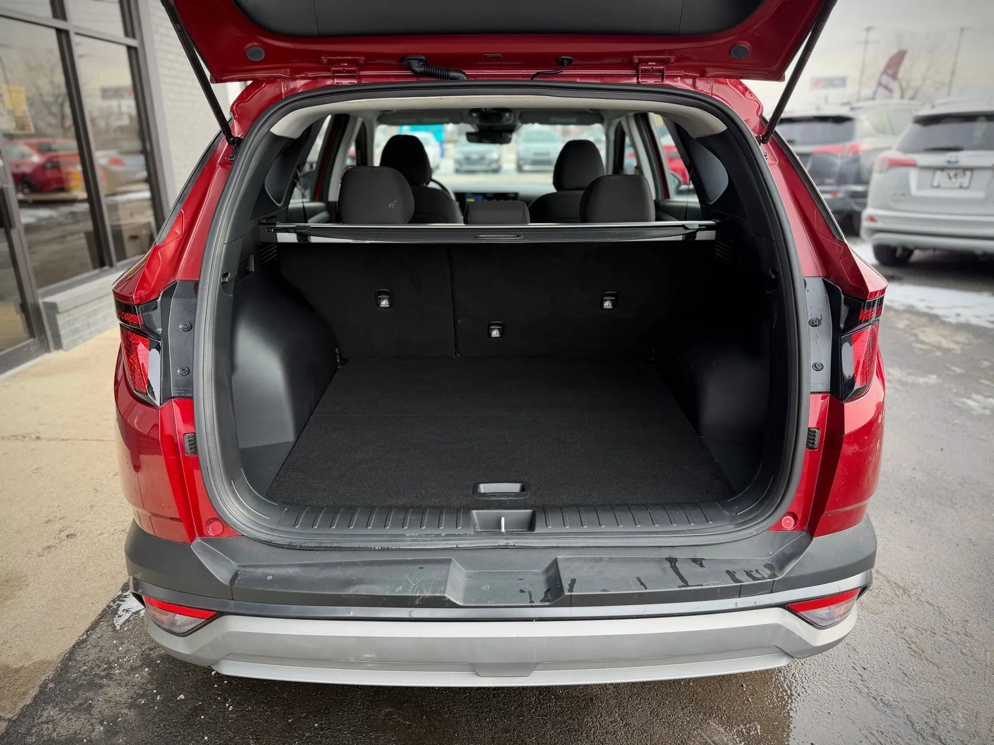 Used 2025 Hyundai Tucson SE image 24