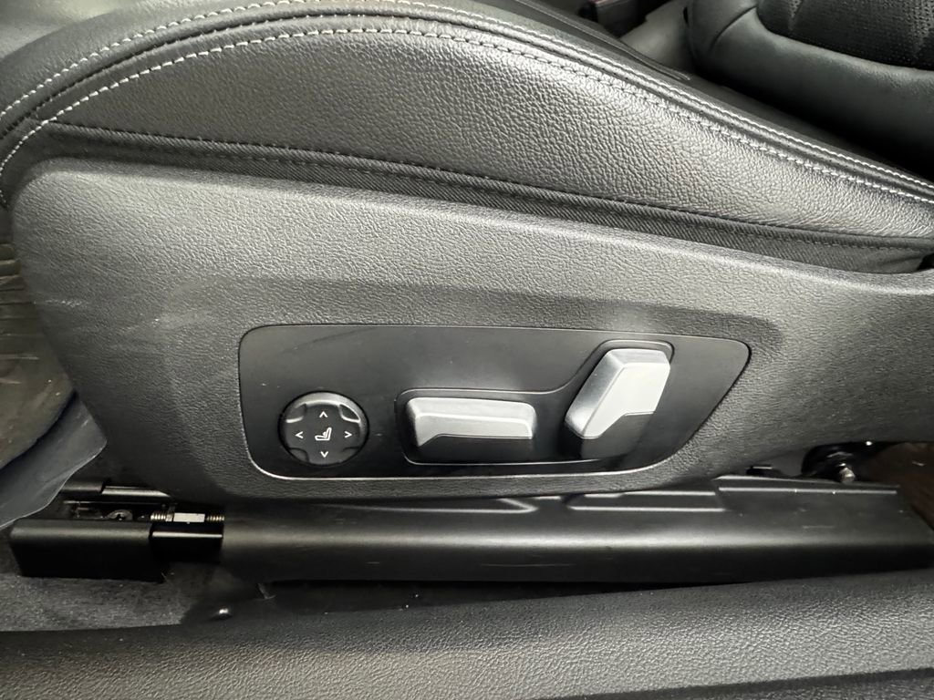 Used 2022 BMW 430i xDrive Coupe w/ M Sport Package image 30