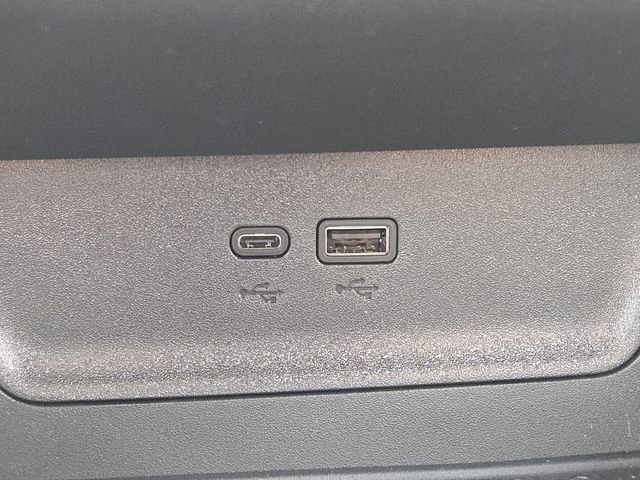 New 2026 Chevrolet Equinox LT w/ Convenience Package II image 8