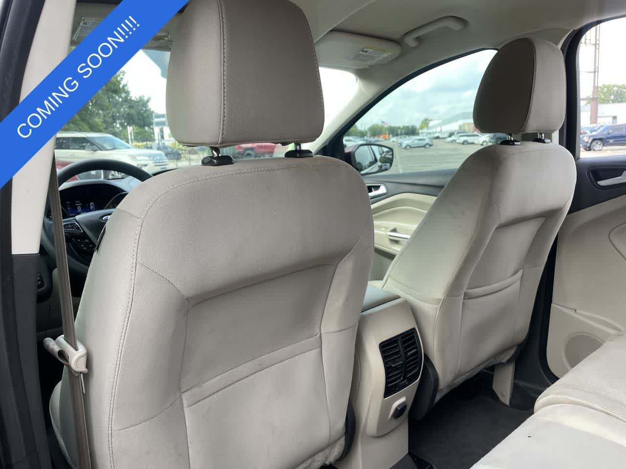 Used 2017 Ford Escape SE FWD image 19