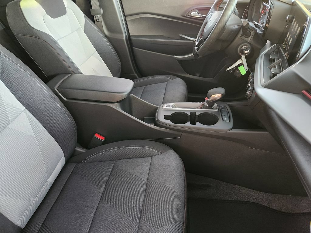 New 2026 Chevrolet Trax RS w/ Driver Confidence Package FWD image 10