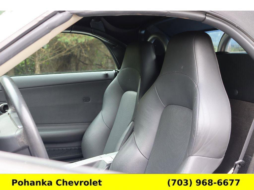 Used 2006 Chrysler Crossfire Limited image 21