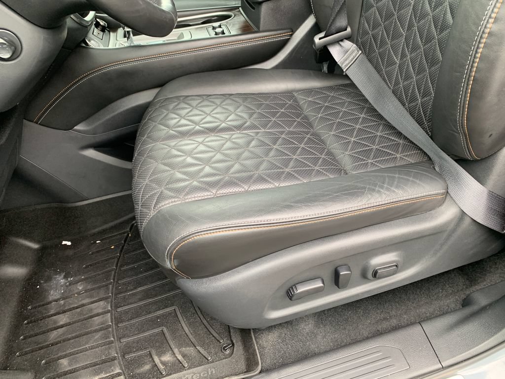 Used 2023 Nissan Murano Platinum w/ Cargo Package FWD image 25