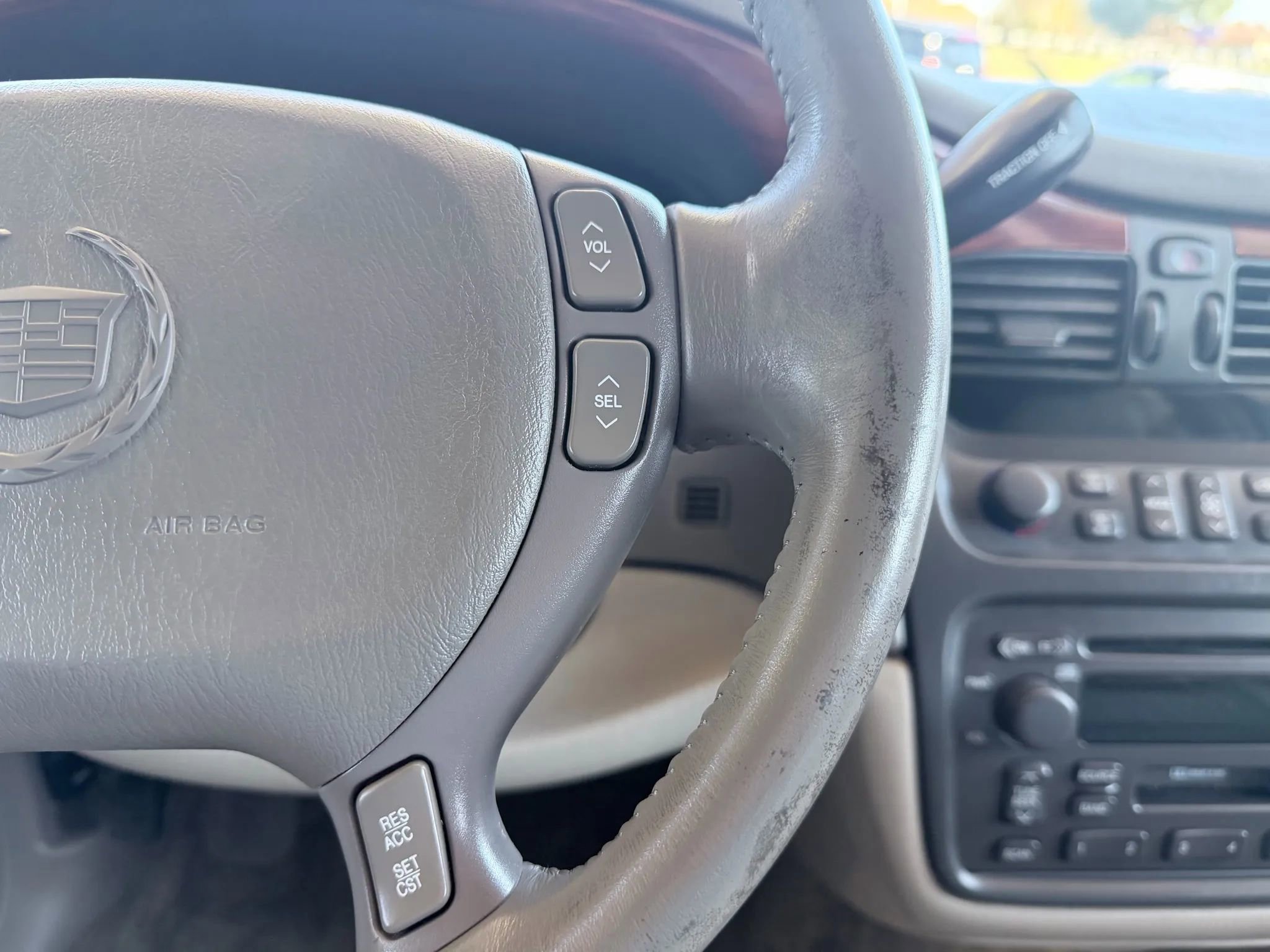 Used 2002 Cadillac De Ville Sedan 4D w/ Comfort/Convenience Pkg image 23