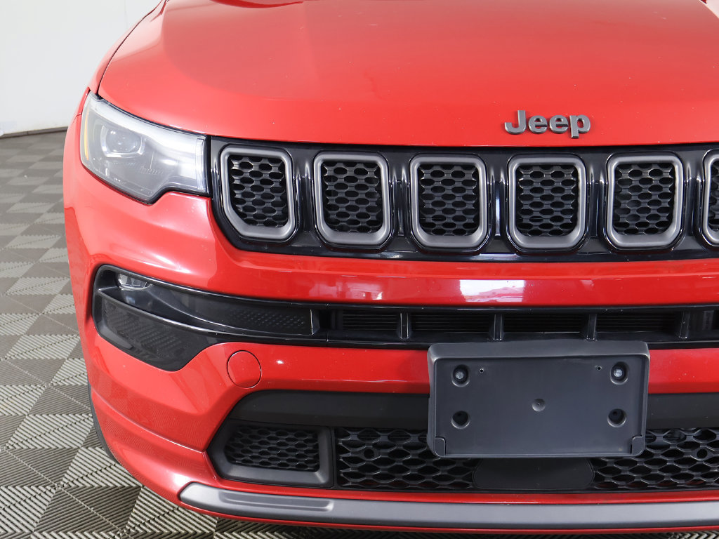 Used 2024 Jeep Compass Limited w/ High Altitude Package AWD/4WD image 17