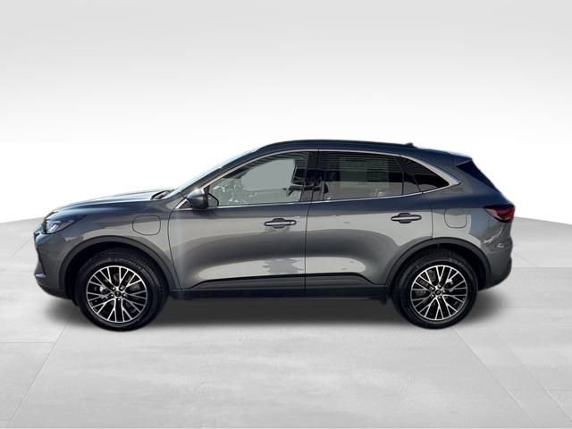 New 2026 Ford Escape SE w/ Class II Trailer Tow Package image 8