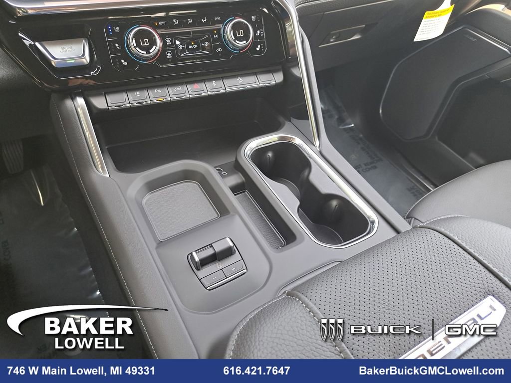 New 2025 GMC Sierra 2500 Denali w/ Denali Reserve Package image 27