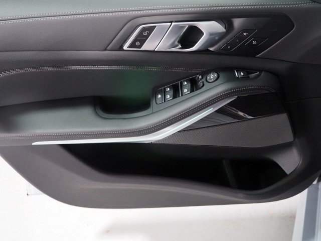 Used 2026 BMW X5 sDrive40i w/ M Sport Package RWD image 66