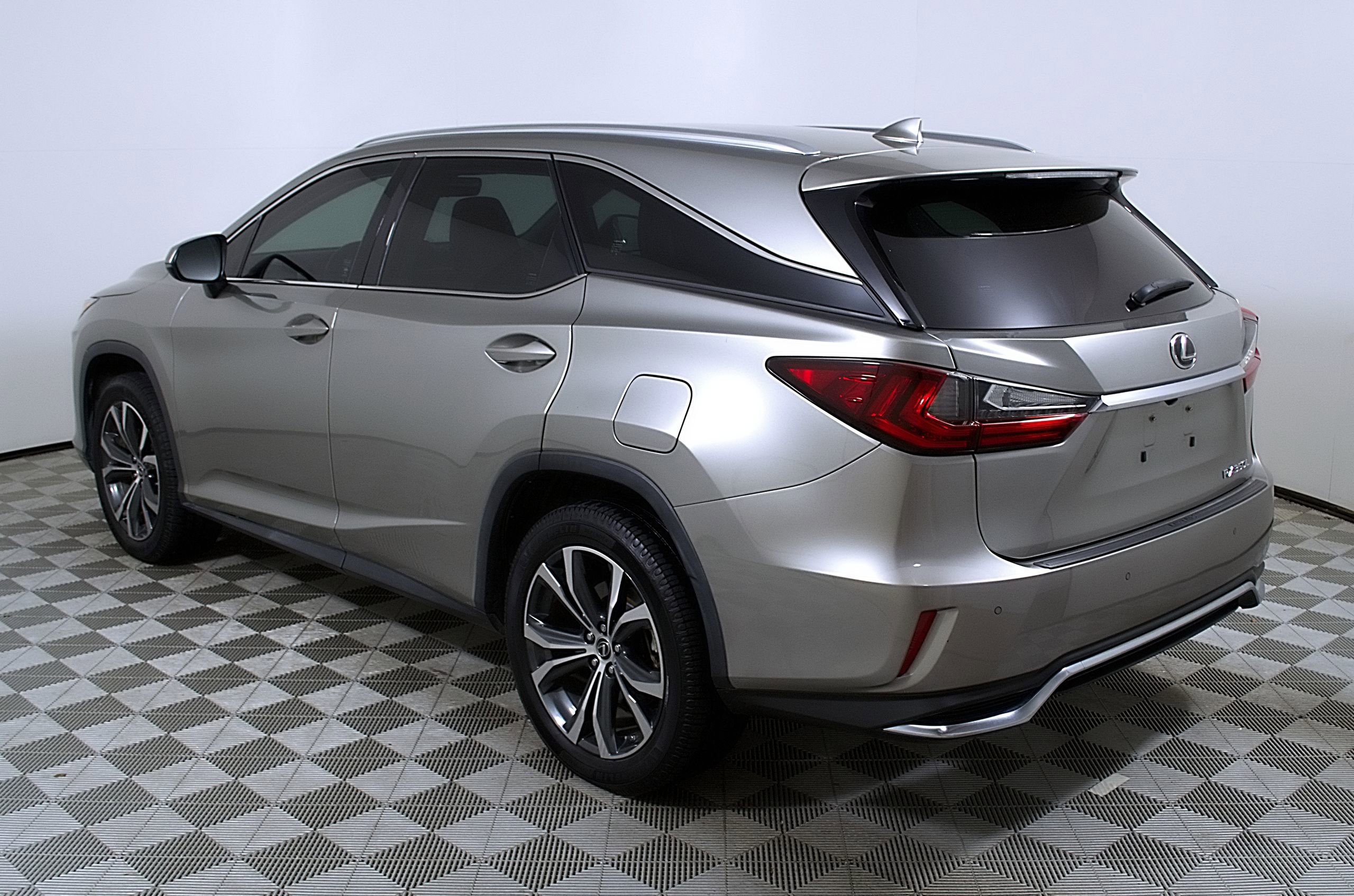 Used 2019 Lexus RX 350L AWD image 9