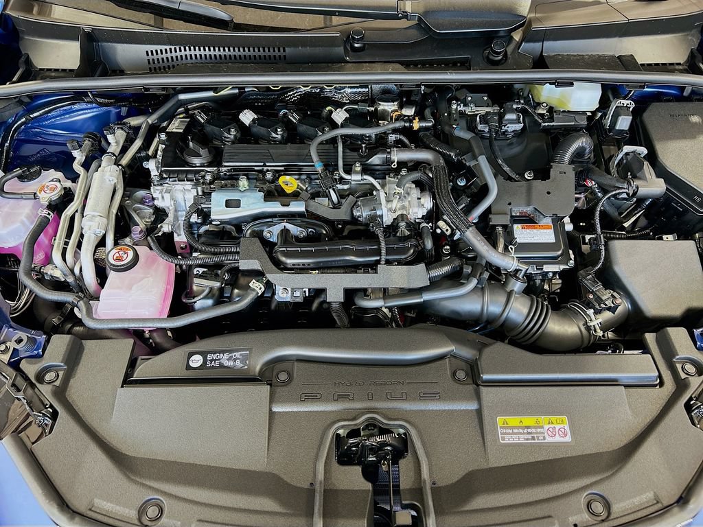 New 2026 Toyota Prius Plug-In Hybrid FWD image 7