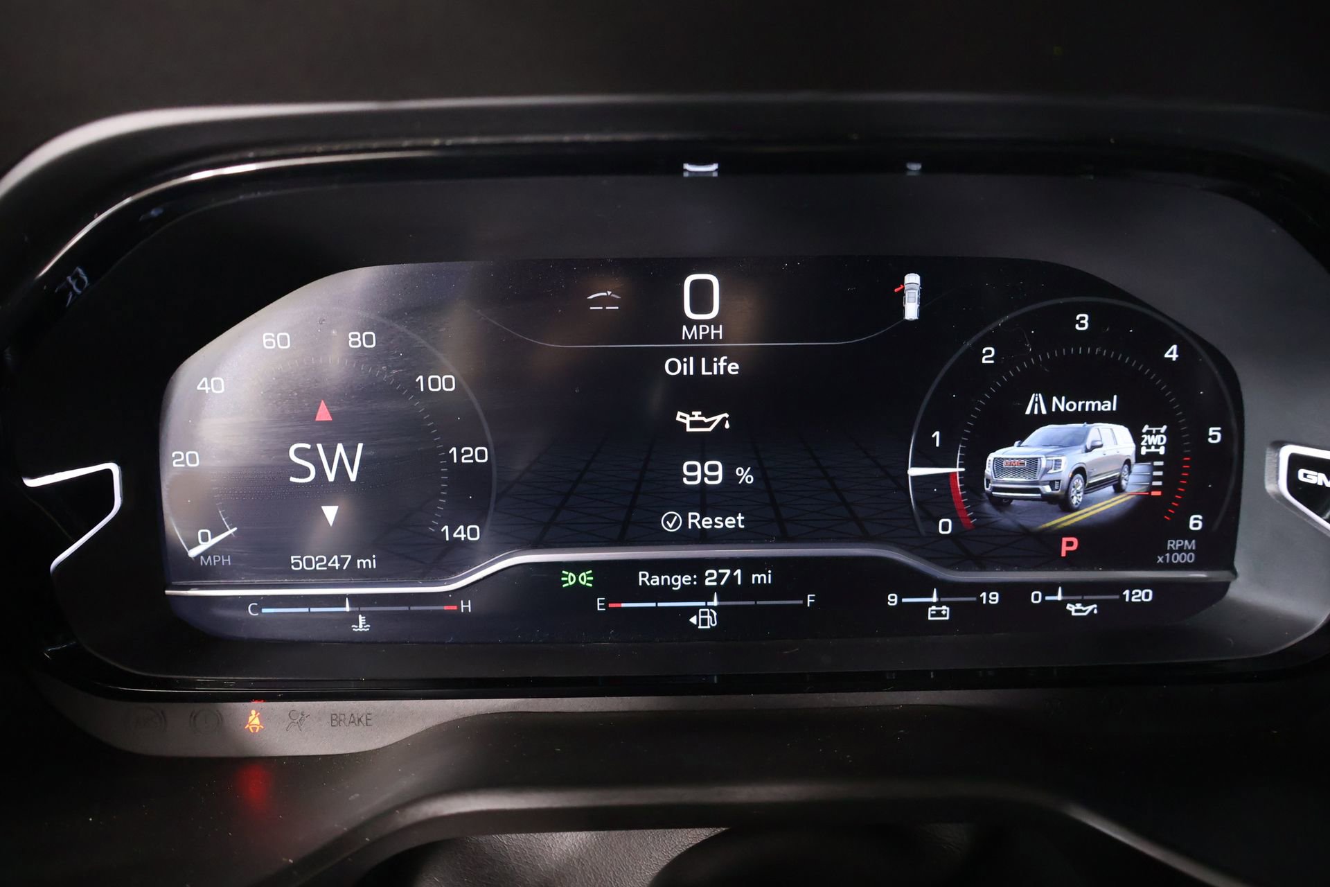 Used 2023 GMC Yukon XL Denali Ultimate image 4
