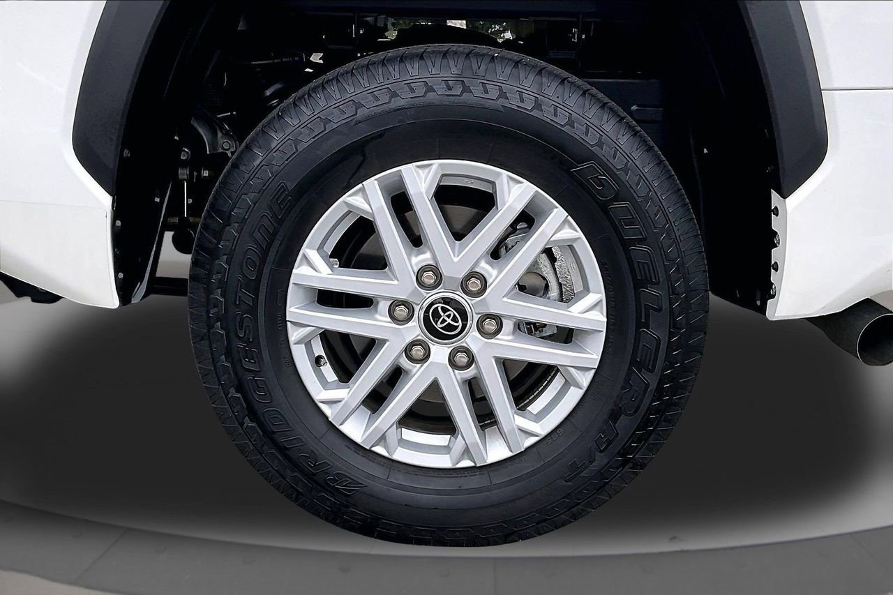 Used 2024 Toyota Tundra SR5 w/ SR5 Convenience Package image 37