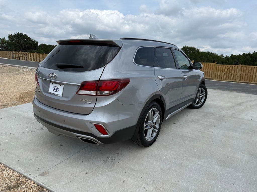 Used 2019 Hyundai Santa Fe XL image 5