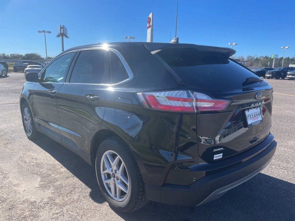 Used 2024 Ford Edge SEL image 5