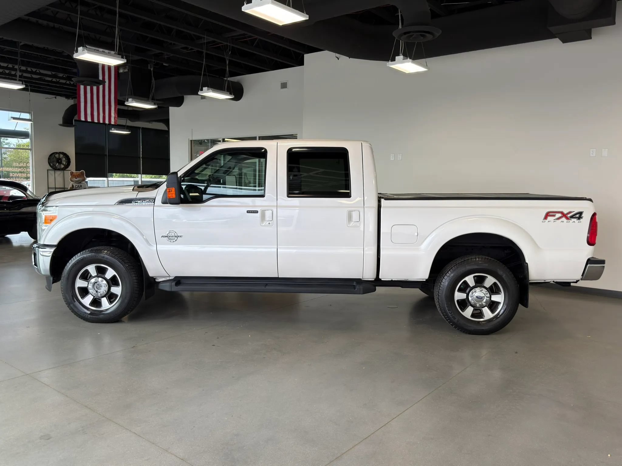 Used 2016 Ford F350 Lariat w/ Lariat Ultimate Package AWD/4WD image 4