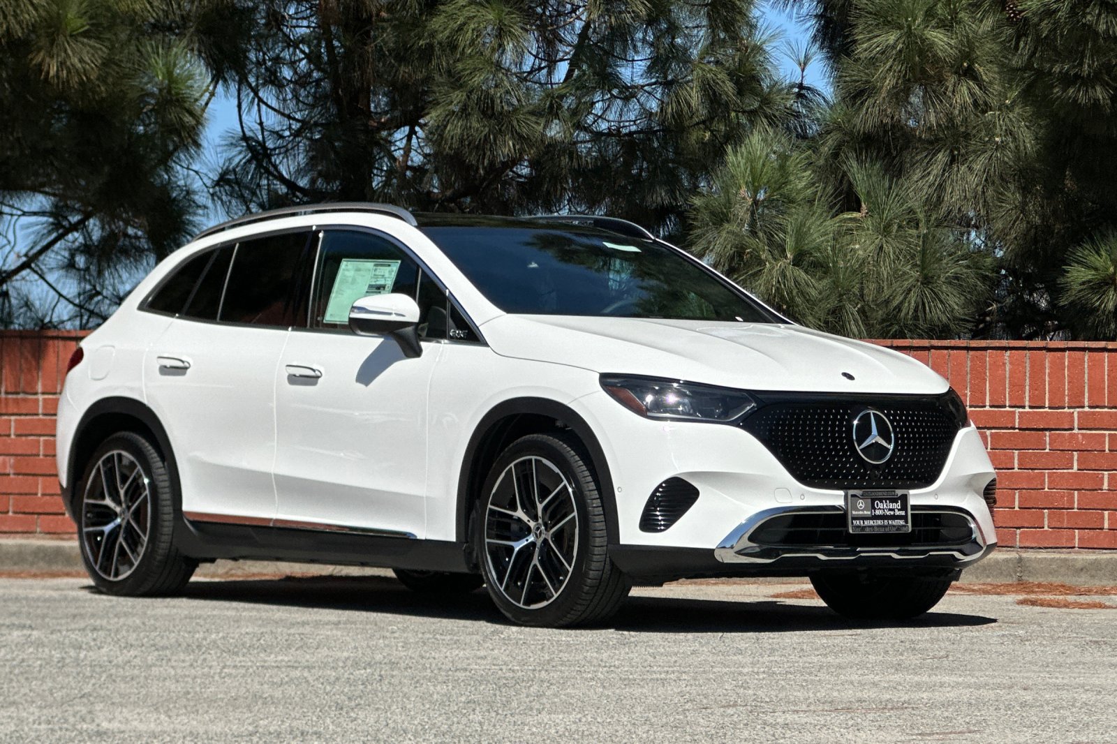 New 2027 Mercedes-Benz EQE 320 4MATIC SUV image 2