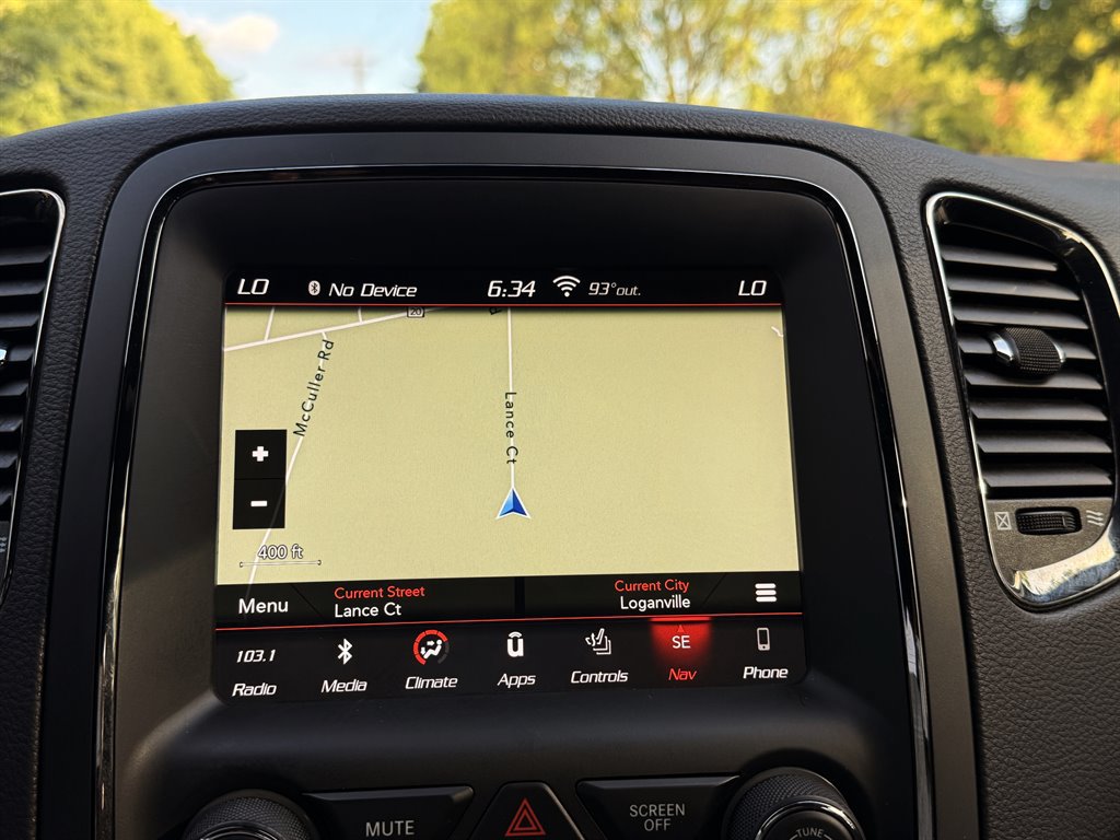 Used 2018 Dodge Durango SRT w/ Technology Group AWD/4WD image 21