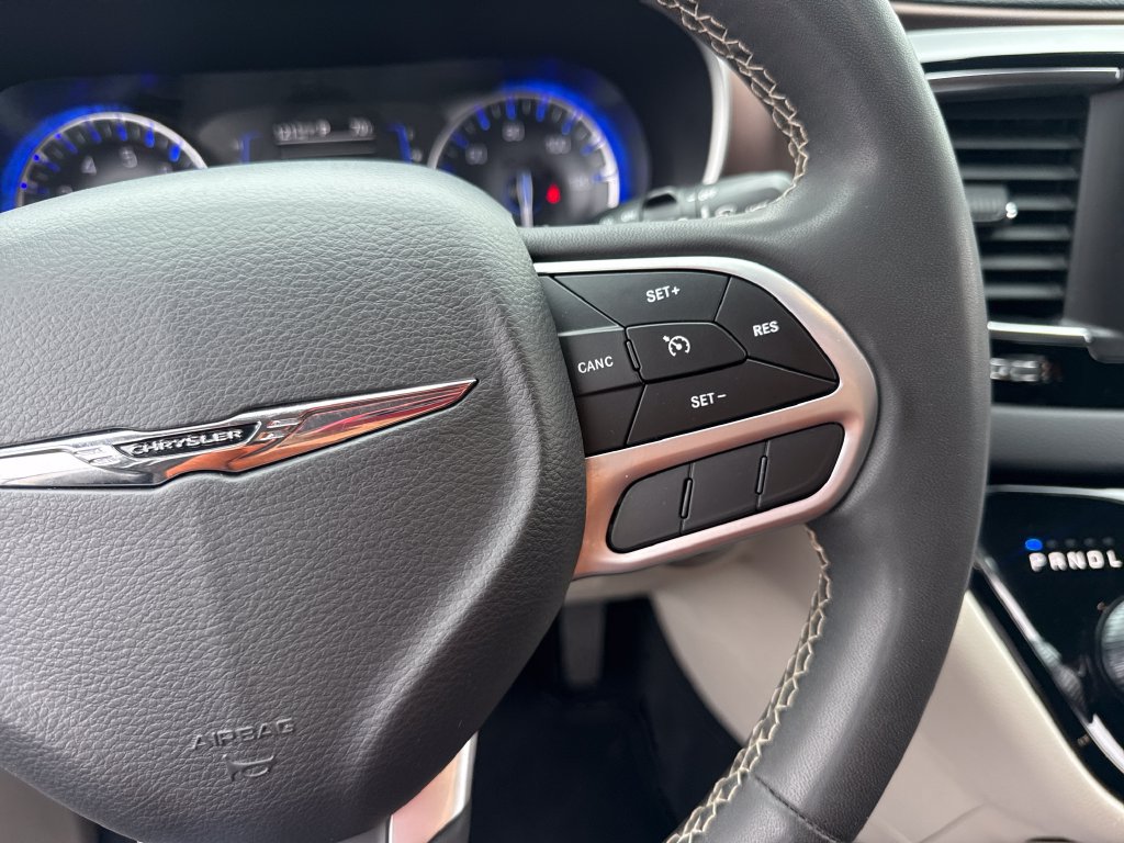 Used 2023 Chrysler Voyager LX FWD image 36