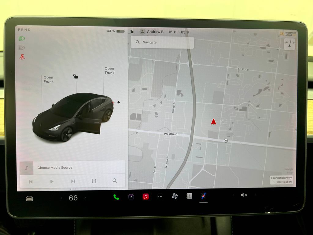 Used 2021 Tesla Model 3 Standard Range Plus image 10