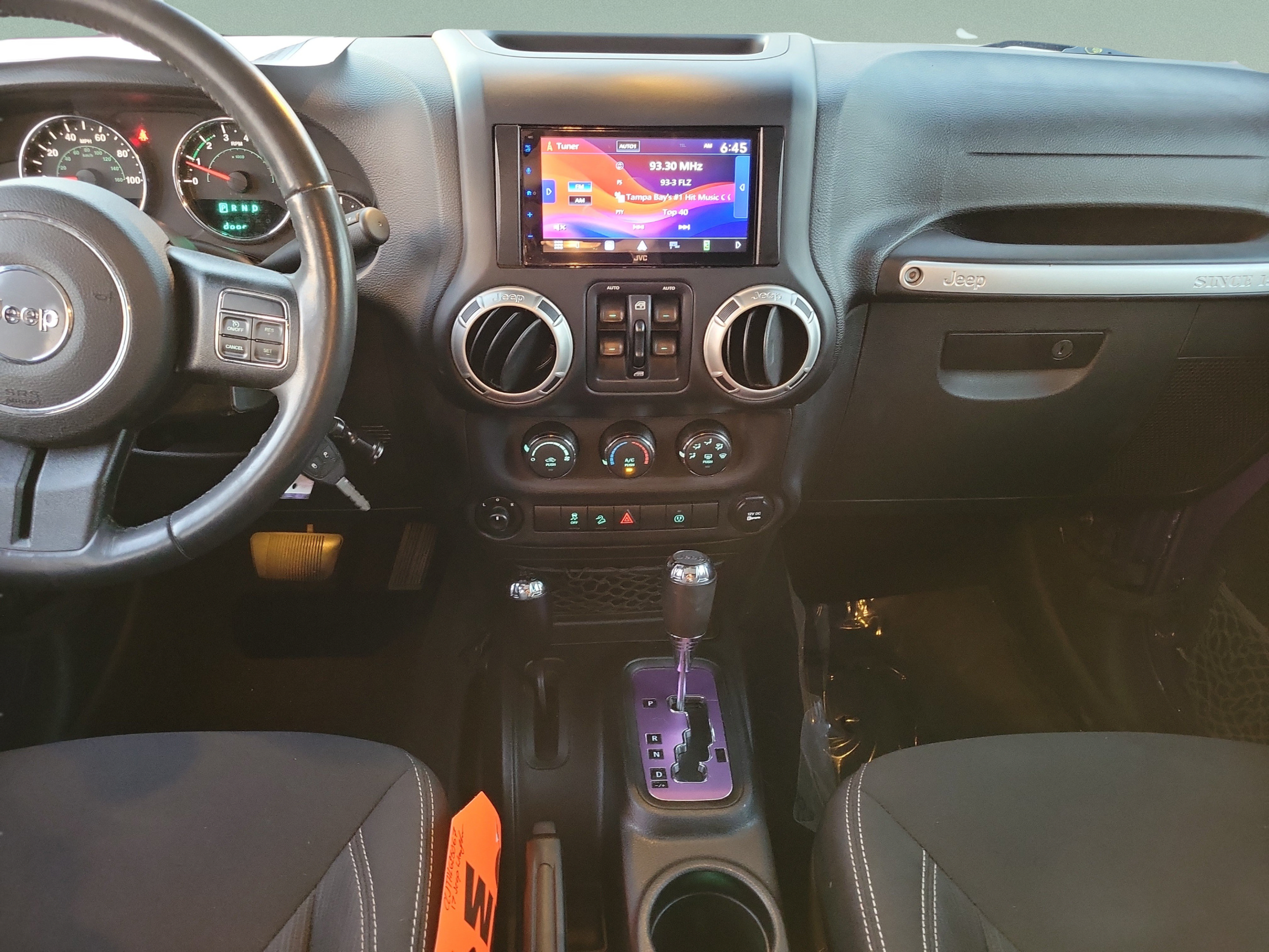 Used 2017 Jeep Wrangler Unlimited Sahara AWD/4WD image 9