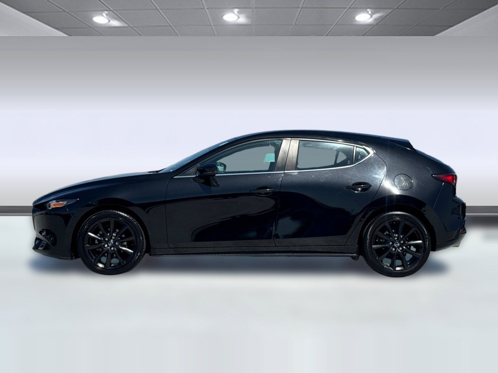 Used 2025 MAZDA MAZDA3 s Sport FWD image 2