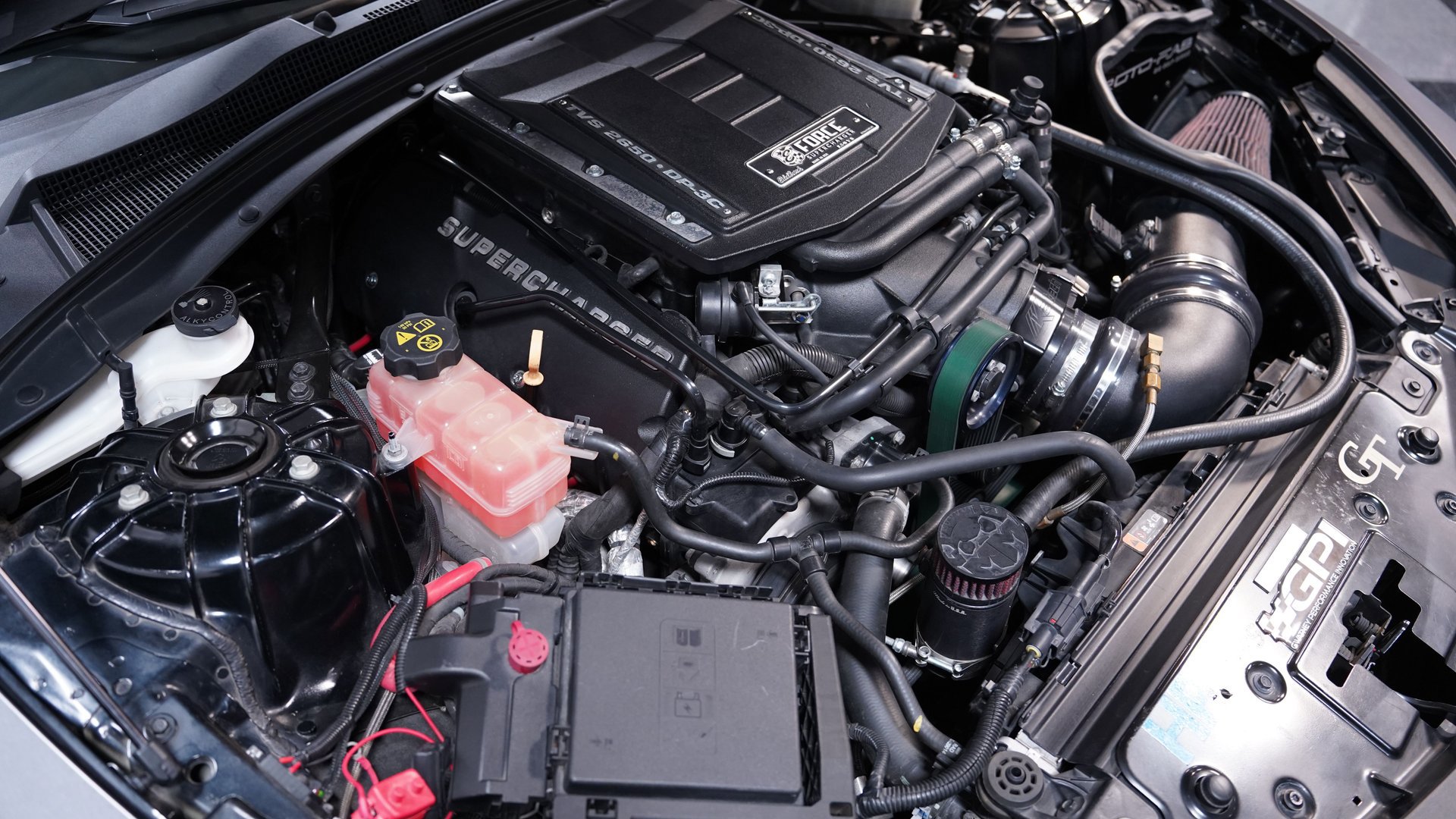 Used 2018 Chevrolet Camaro ZL1 RWD image 27
