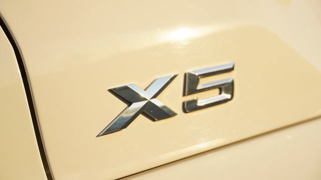 Used 2022 BMW X5 sDrive40i w/ Premium Package image 13