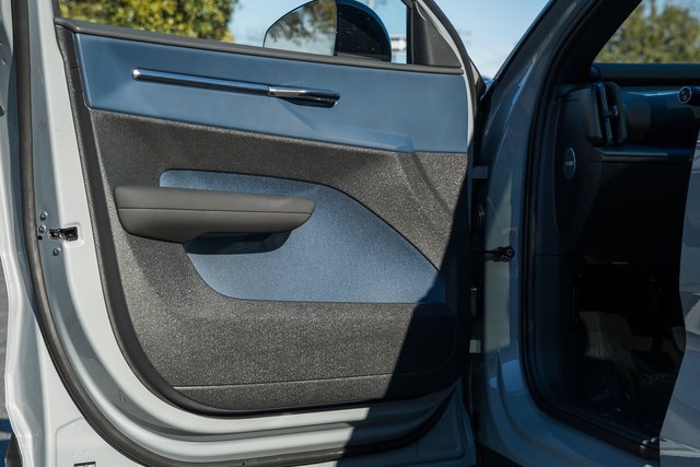 New 2026 Volvo EX30 Cross Country Ultra image 32