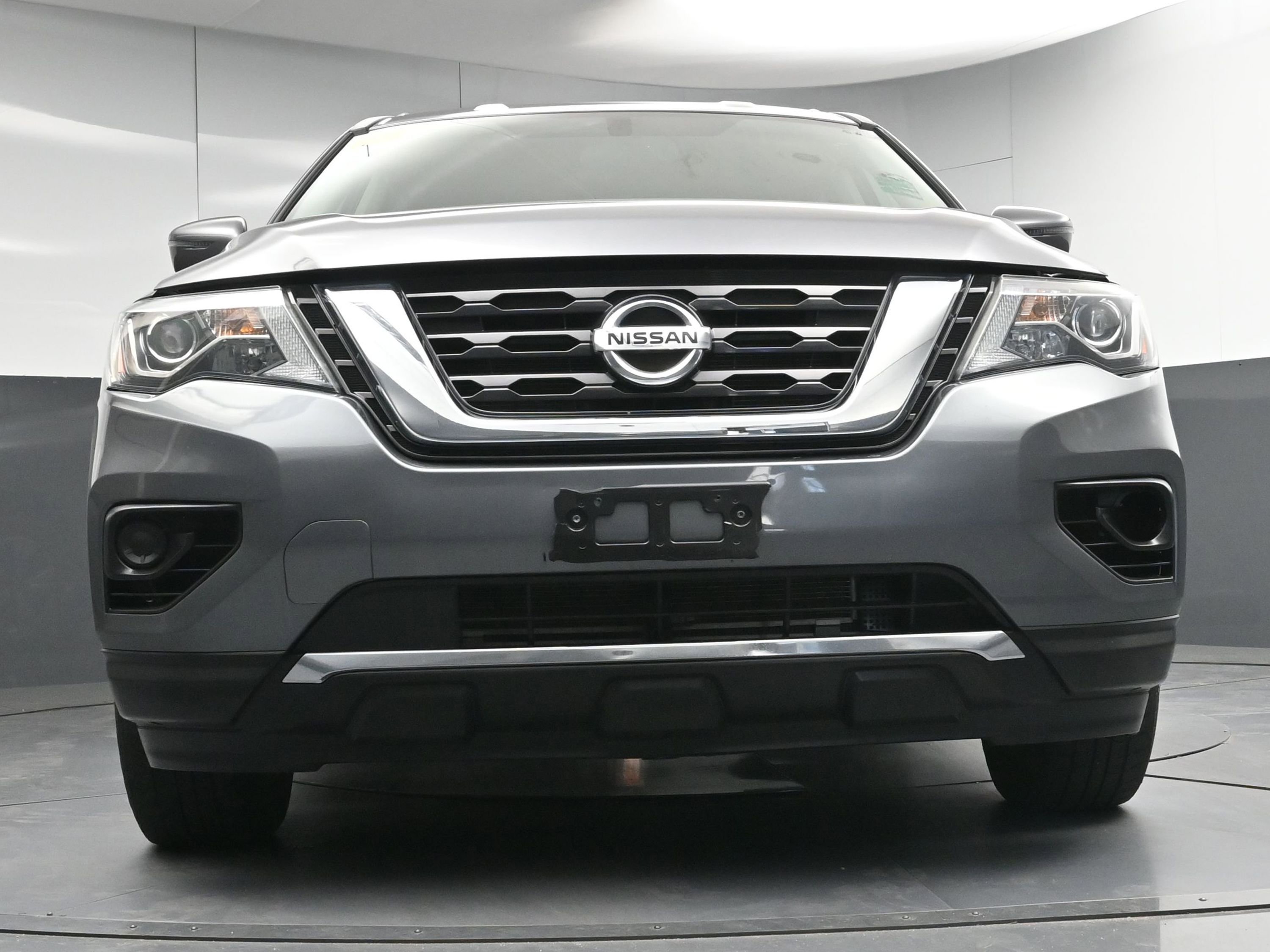 Used 2020 Nissan Pathfinder S image 29